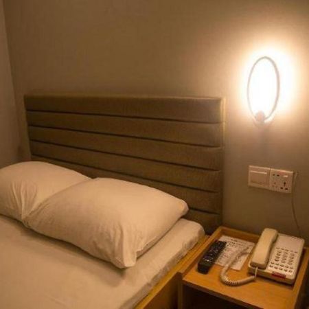 Hotel Castle Salam Khulna Bagian luar foto