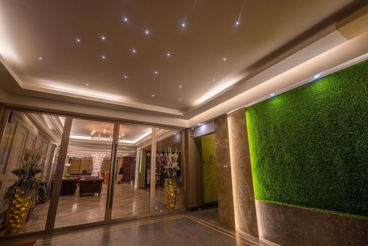Hotel Castle Salam Khulna Bagian luar foto