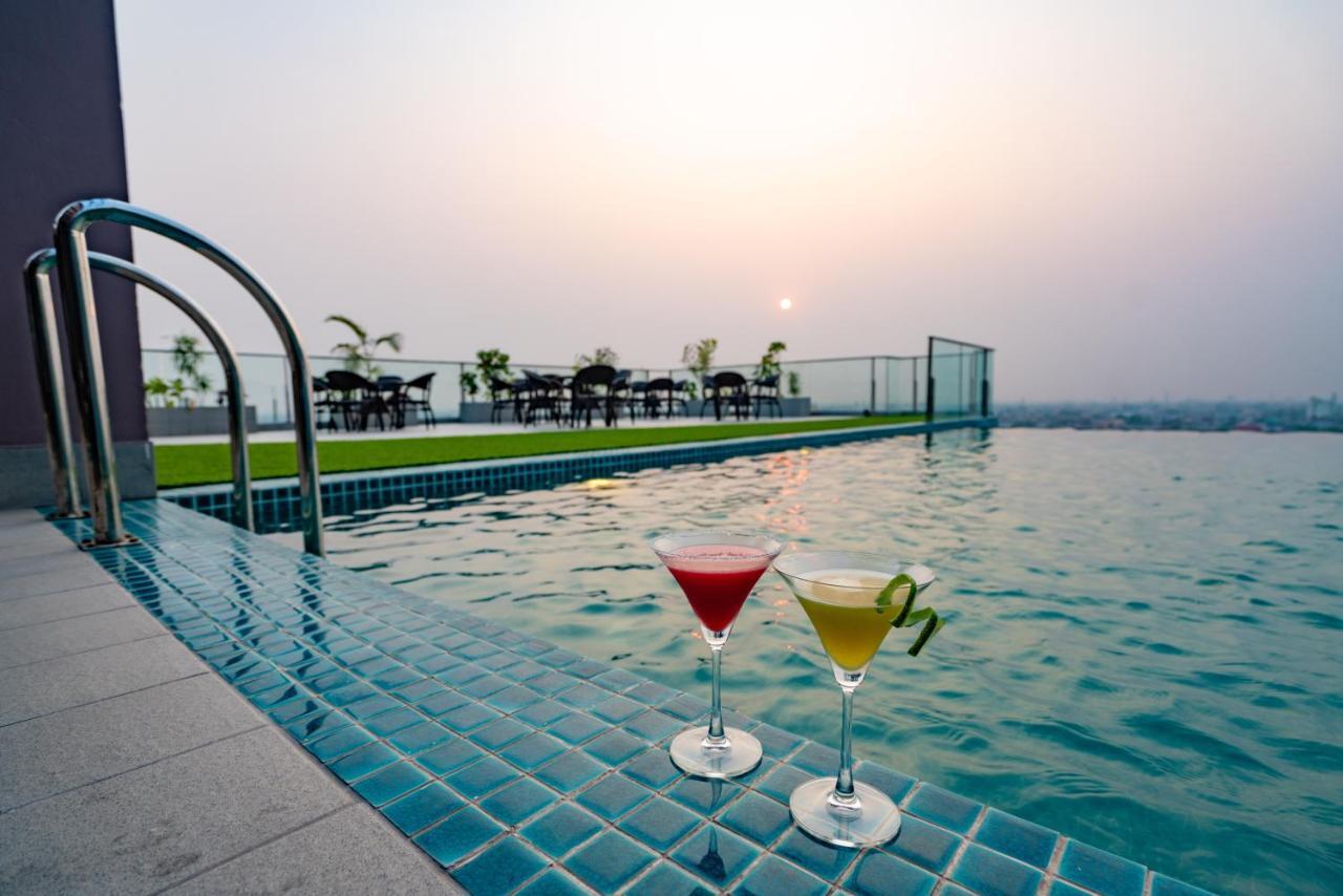 Hotel Castle Salam Khulna Bagian luar foto