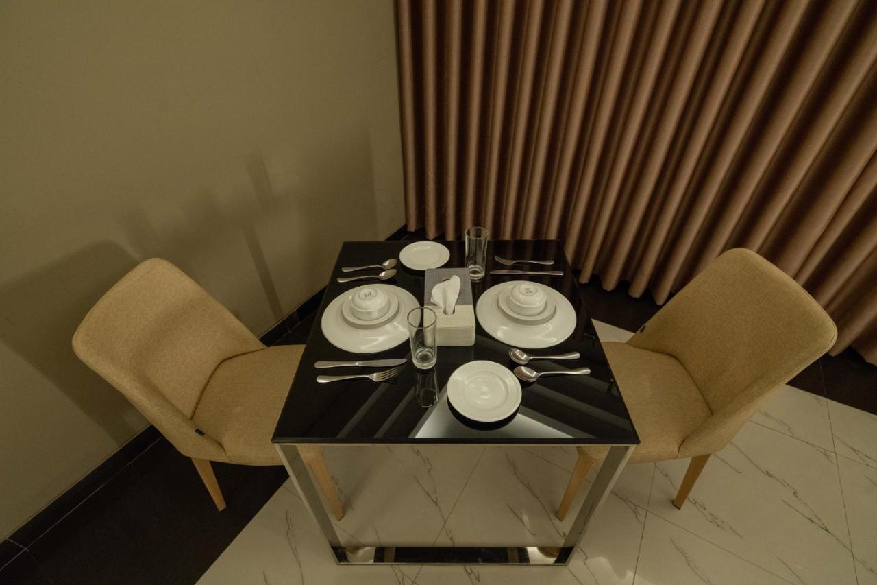 Hotel Castle Salam Khulna Bagian luar foto